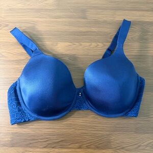 Vanity Fair Royal Blue Lacy Bra 38C